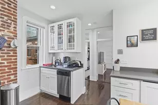 73 Revere St, Boston, MA 02114 - Photo 10