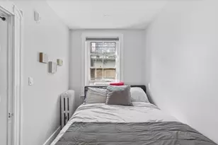 73 Revere St, Boston, MA 02114 - Photo 16