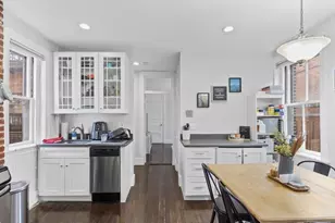 73 Revere St, Boston, MA 02114 - Photo 8