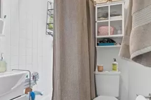 73 Revere St, Boston, MA 02114 - Photo 18