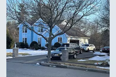 12 Heritage Ln, Saugus, MA 01906 - Photo 2