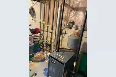 12 Heritage Ln, Saugus, MA 01906 - Photo 34