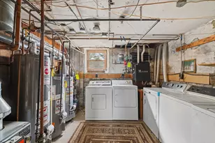 221 Beach St, Fall River, MA 02721 - Photo 32