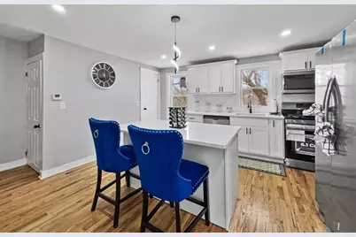 365-367 Water St, Springfield, MA 01151 - Photo 2