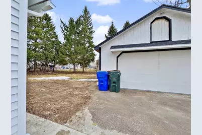 365-367 Water St, Springfield, MA 01151 - Photo 16