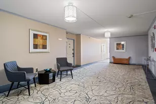 250 Hammond Pond Pkwy, Newton, MA 02467 - Photo 20