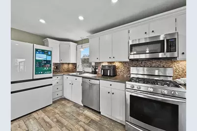 23 Rachael St, Springfield, MA 01129 - Photo 4