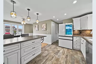 23 Rachael St, Springfield, MA 01129 - Photo 2