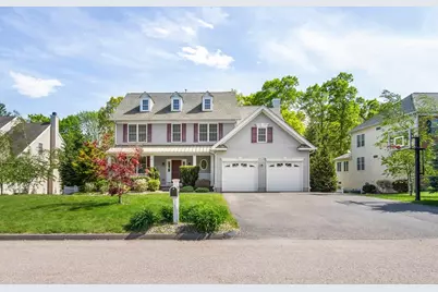 46 Hound Pack Cir, Walpole, MA 02032 - Photo 2