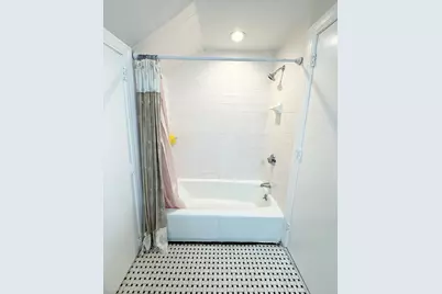 46 Cleveland Rd, Wellesley, MA 02481 - Photo 24