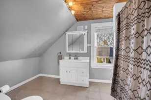 28 Currier Ave, Methuen, MA 01844 - Photo 18