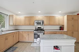 153 America Blvd, Ashland, MA 01721 - Photo 16