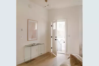 15 South Waverly #15, Boston, MA 02135 - Photo 4