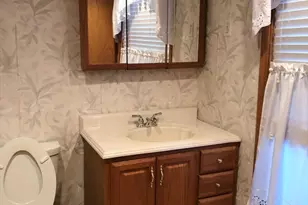 184 Middle St, Braintree, MA 02184 - Photo 6