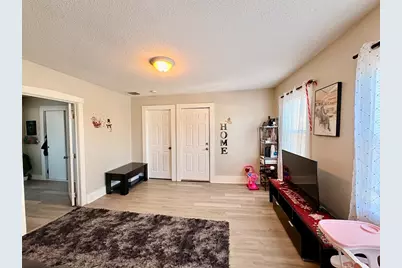 229 Central St, Springfield, MA 01105 - Photo 8