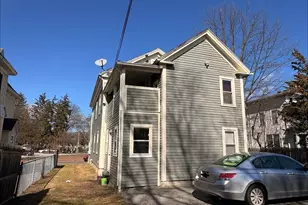 229 Central St, Springfield, MA 01105 - Photo 2