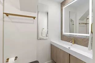 382 Commonwealth Ave, Boston, MA 02215 - Photo 20