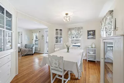 137 Hampton Cir, Hull, MA 02045 - Photo 10