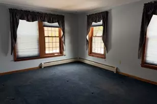 96 Townsend St, Pepperell, MA 01463 - Photo 10