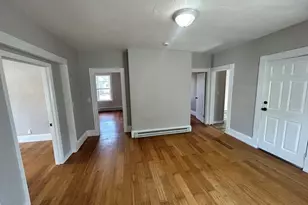 35 Newcomb Pl, Taunton, MA 02780 - Photo 4