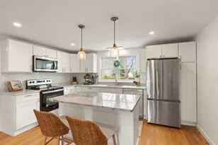 7 Larkin Ln, Salem, MA 01970 - Photo 14