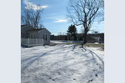 163 Newbury Street, Dracut, MA 01826 - Photo 4