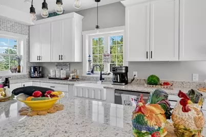 124 Tiffany Street, Attleboro, MA 02703 - Photo 20