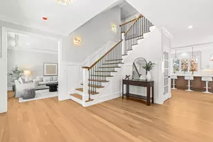 14 Liana St, Woburn, MA 01801 - Photo 6