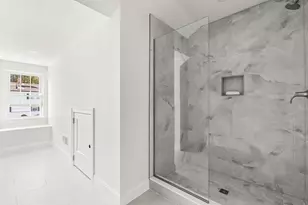 14 Liana St, Woburn, MA 01801 - Photo 26