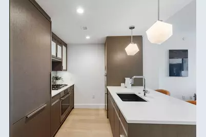 100 Lovejoy Wharf #8H, Boston, MA 02114 - Photo 2