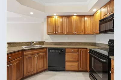 350 Greene St #410, North Andover, MA 01845 - Photo 12