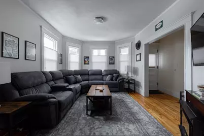 7 Connecticut Ave #1, Somerville, MA 02145 - Photo 2