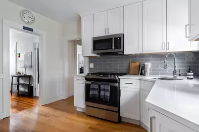 7 Connecticut Ave #1, Somerville, MA 02145 - Photo 1