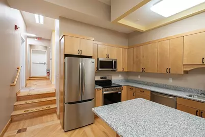 140 Main #3, Northampton, MA 01060 - Photo 4