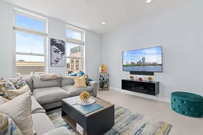 170 W Broadway #412, Boston, MA 02127 - Photo 2