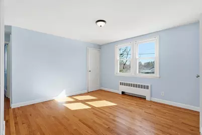 18-20 Genetti Cir, Bedford, MA 01730 - Photo 4