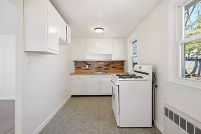 18-20 Genetti Cir, Bedford, MA 01730 - Photo 22