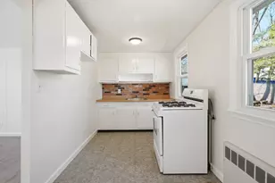 18-20 Genetti Cir, Bedford, MA 01730 - Photo 22