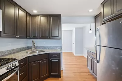 18-20 Genetti Cir, Bedford, MA 01730 - Photo 10