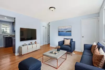 18-20 Genetti Cir, Bedford, MA 01730 - Photo 2