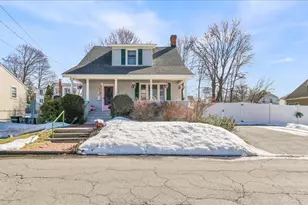 22 Blueridge Ave, Saugus, MA 01906 - Photo 1