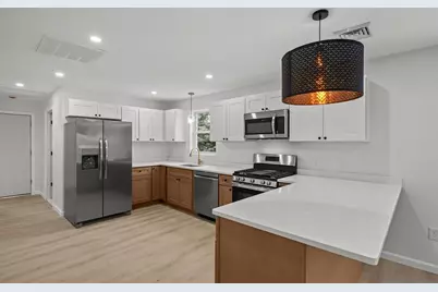 19 Newbury St, Providence, RI 02904 - Photo 18