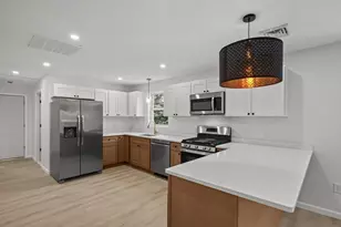 19 Newbury St, Providence, RI 02904 - Photo 18