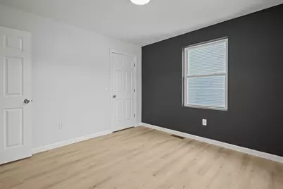 19 Newbury St, Providence, RI 02904 - Photo 12