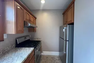 9 St James Rd, Medford, MA 02155 - Photo 8