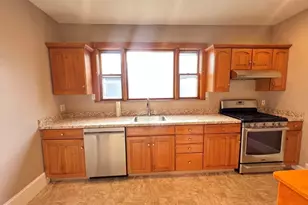 9 St James Rd, Medford, MA 02155 - Photo 6