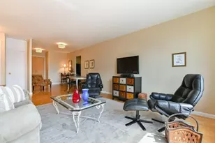 65 E India Row, Boston, MA 02110 - Photo 2