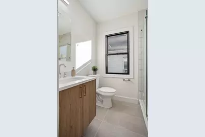10 Bartlett St #2, Somerville, MA 02145 - Photo 24