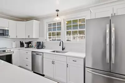 46 Smith St, Palmer, MA 01069 - Photo 12