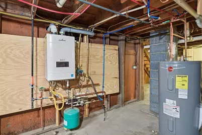 46 Smith St, Palmer, MA 01069 - Photo 30